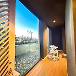 Beach Front Apartement With Pool